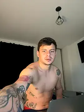 roouse – webcam model profile photo Image 19