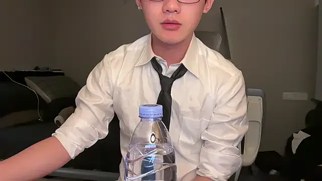 koreanboy2341 – webcam model profile photo Image 15