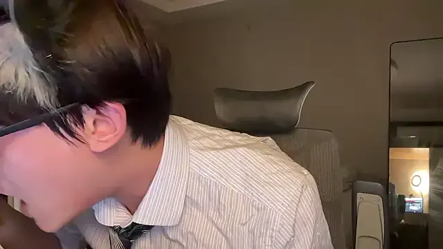 koreanboy2341 – webcam model profile photo Image 16