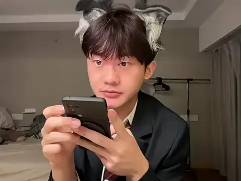 Yui-Ch – webcam model profile photo Image 7