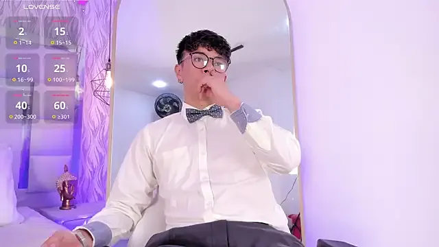 oxo_yuna_oxo – webcam model profile photo Image 18