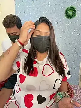 maataaan – webcam model profile photo Image 13