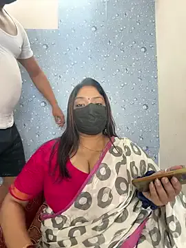 maataaan – webcam model profile photo Image 4