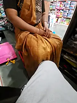 oxo_yuna_oxo – webcam model profile photo Image 3