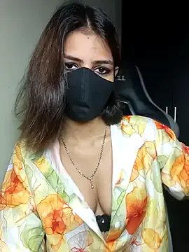 Noir – webcam model profile photo Image 18