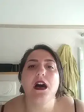 Megu_Melon – webcam model profile photo Image 16