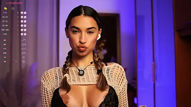 fit_vic – webcam model profile photo Image 2