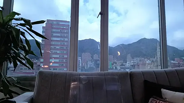 ManaMi-maru – webcam model profile photo Image 6