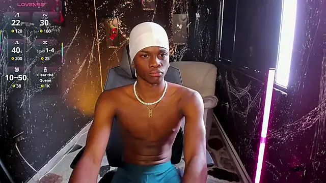 Benson18y – webcam model profile photo Image 12