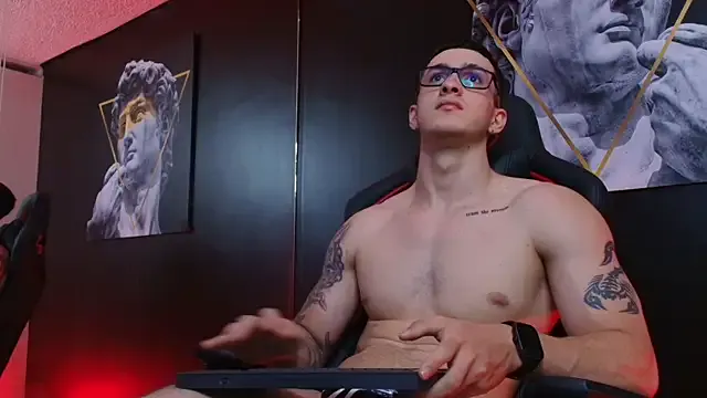 sukebegorilla – webcam model profile photo Image 6