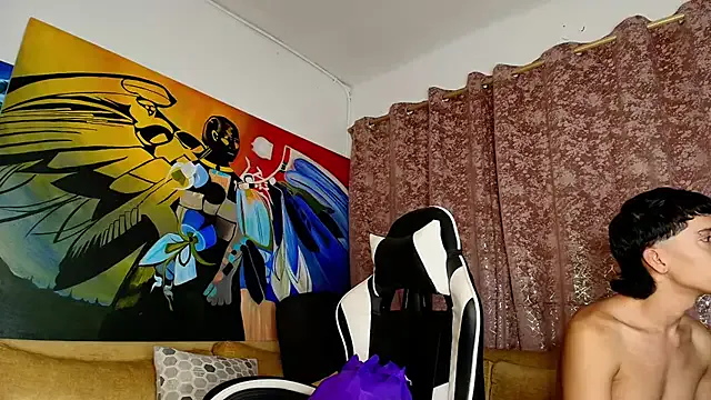 oxo_yuna_oxo – webcam model profile photo Image 4