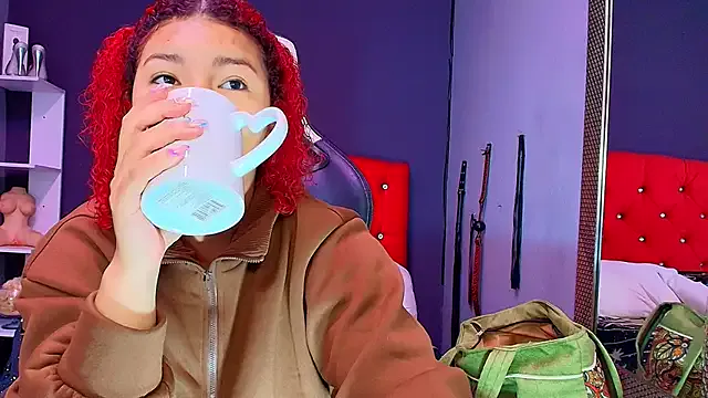 AliceSampaoli – webcam model profile photo Image 10