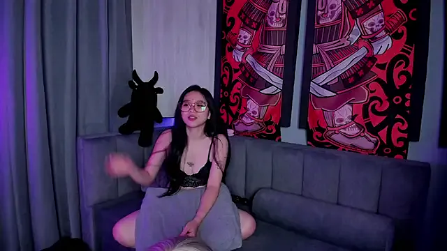 roouse – webcam model profile photo Image 19