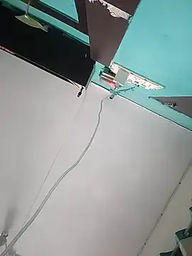 Awesomelusty – webcam model profile photo Image 11