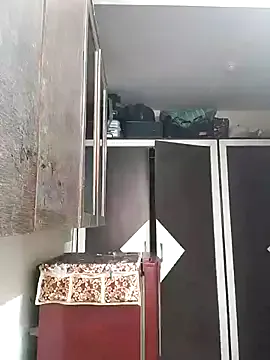 Awesomelusty – webcam model profile photo Image 13