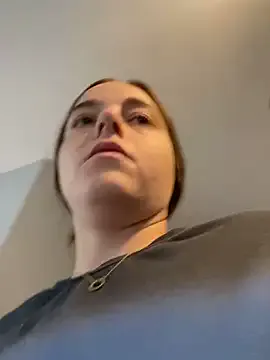 Queen_sofiyaa – webcam model profile photo Image 13