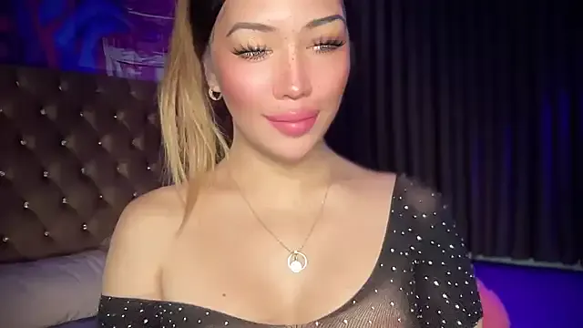 Crystal_Valentine – webcam model profile photo Image 3