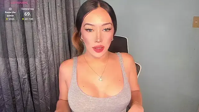 Crystal_Valentine – webcam model profile photo Image 7