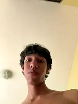 hina_porn – webcam model profile photo Image 5