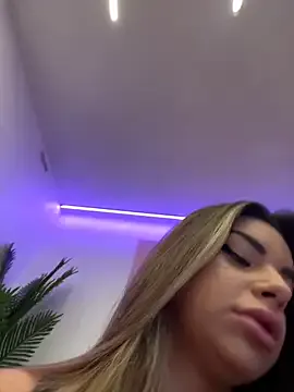 ManaMi-maru – webcam model profile photo Image 3