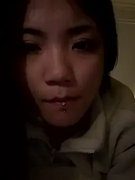 LaraBellamy – webcam model profile photo Image 6