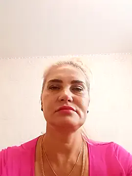 roouse – webcam model profile photo Image 16