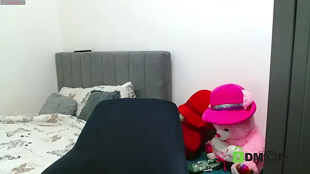 oxo_yuna_oxo – webcam model profile photo Image 17