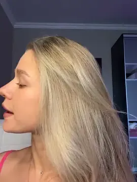 maataaan – webcam model profile photo Image 6