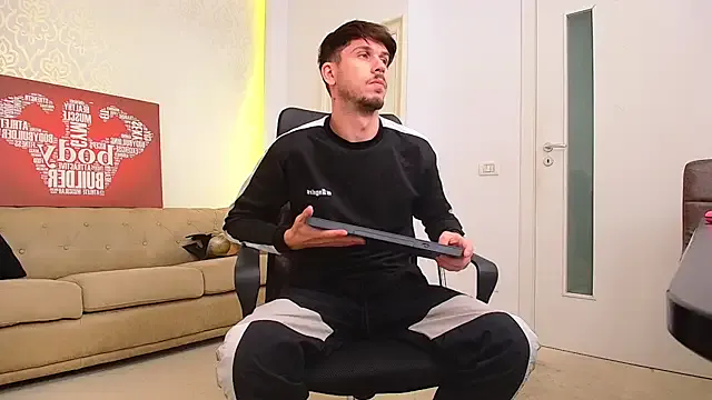 oxo_yuna_oxo – webcam model profile photo Image 17