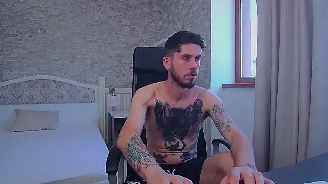 oxo_yuna_oxo – webcam model profile photo Image 4