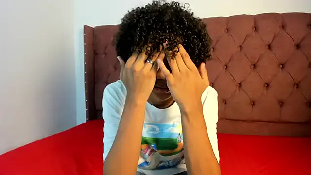 Queen_sofiyaa – webcam model profile photo Image 11