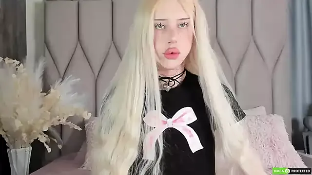 Yui-Ch – webcam model profile photo Image 2