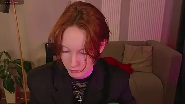 oxo_yuna_oxo – webcam model profile photo Image 10