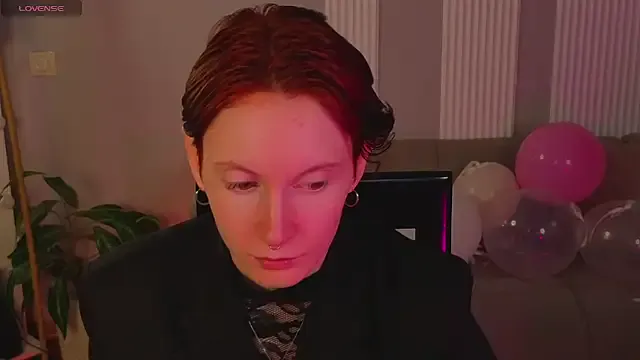 oxo_yuna_oxo – webcam model profile photo Image 13