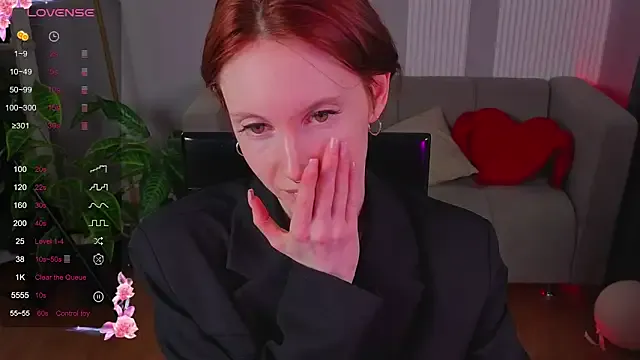 oxo_yuna_oxo – webcam model profile photo Image 17