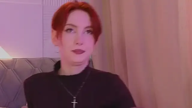 oxo_yuna_oxo – webcam model profile photo Image 2