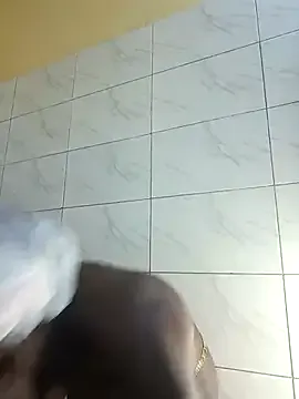 oxo_yuna_oxo – webcam model profile photo Image 10