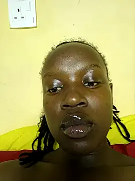 oxo_yuna_oxo – webcam model profile photo Image 5