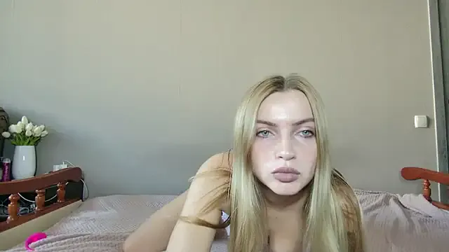 oxo_yuna_oxo – webcam model profile photo Image 17