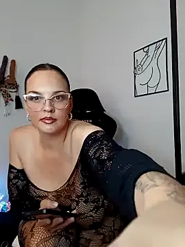 PumaShyXD – webcam model profile photo Image 13