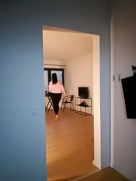 PumaShyXD – webcam model profile photo Image 2