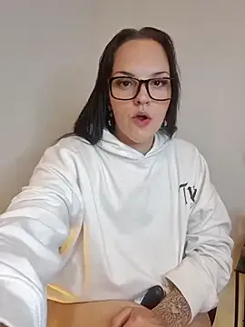 PumaShyXD – webcam model profile photo Image 3