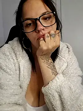 PumaShyXD – webcam model profile photo Image 8