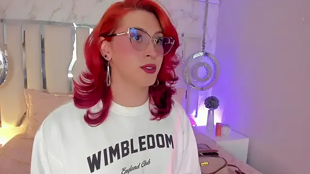 nam_tootsis – webcam model profile photo Image 2