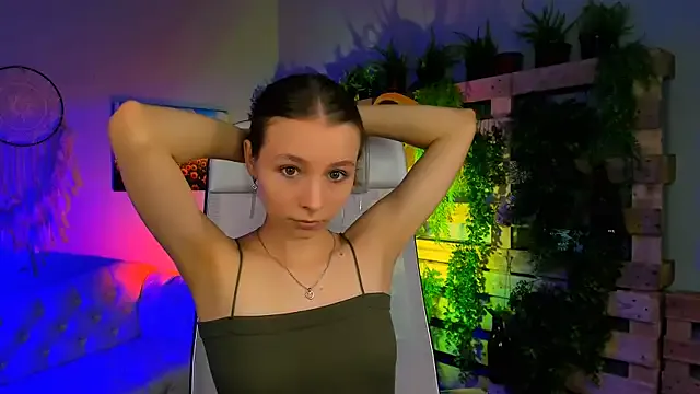 oxo_yuna_oxo – webcam model profile photo Image 6