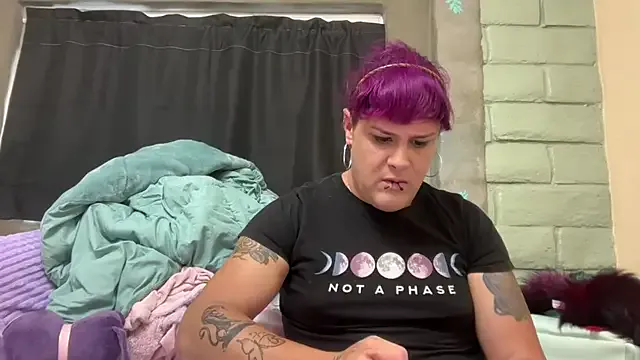 Julietserenity – webcam model profile photo