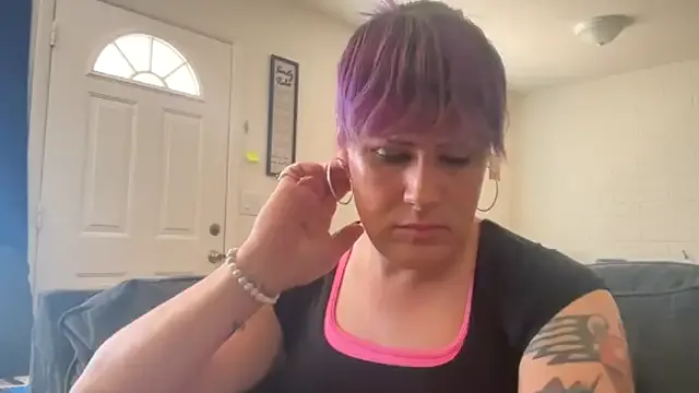 oxo_yuna_oxo – webcam model profile photo Image 11