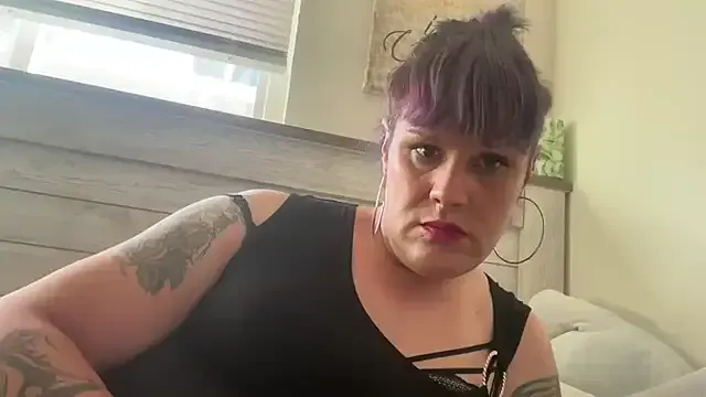 oxo_yuna_oxo – webcam model profile photo Image 14