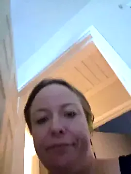 oxo_yuna_oxo – webcam model profile photo Image 16