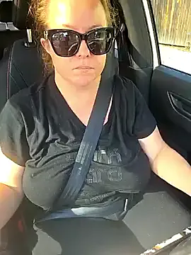 oxo_yuna_oxo – webcam model profile photo Image 6